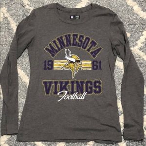 NFL women’s gray long sleeve - Vikings
